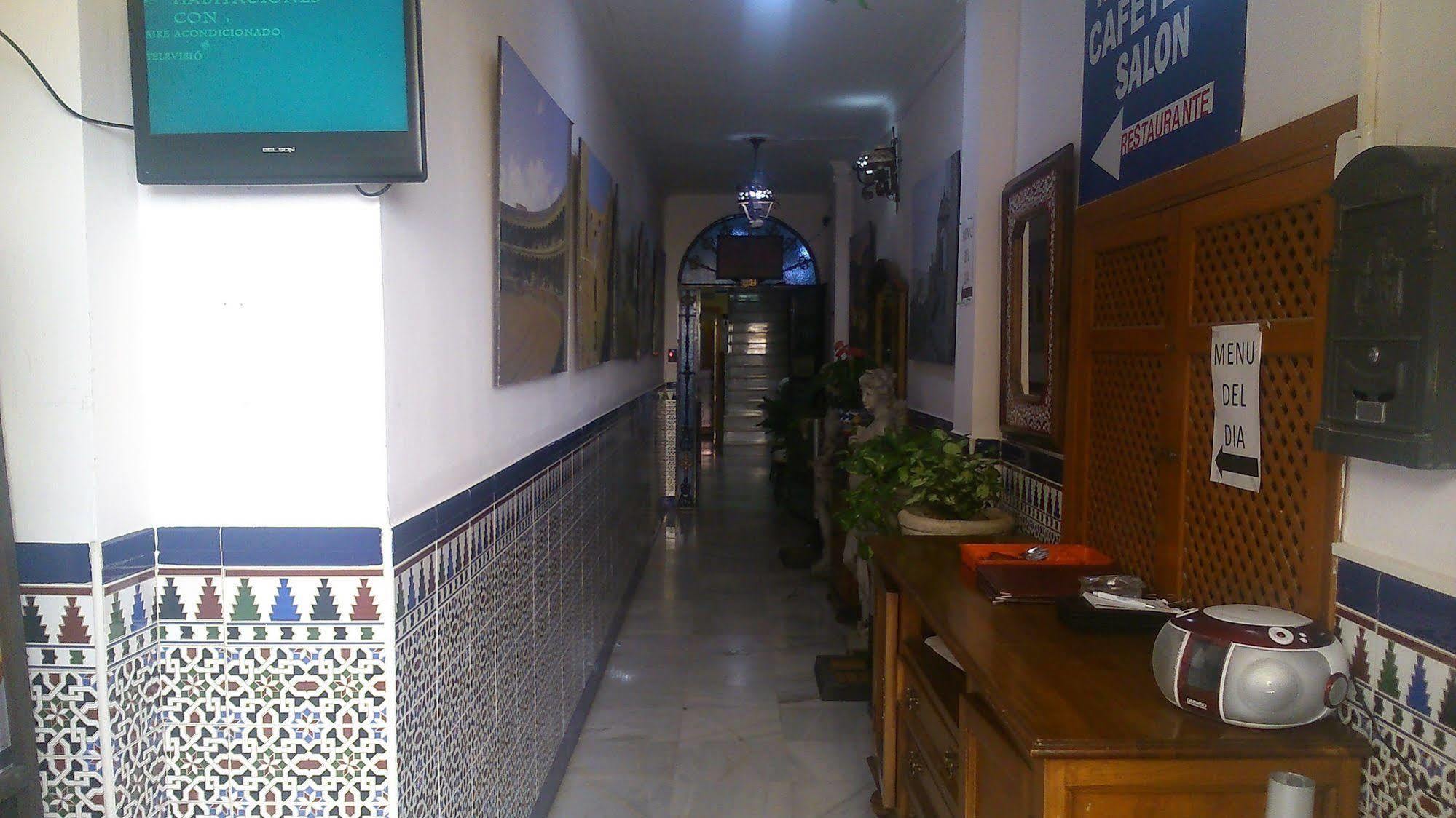 Hostal Virgen Del Rocio Ronda Dış mekan fotoğraf