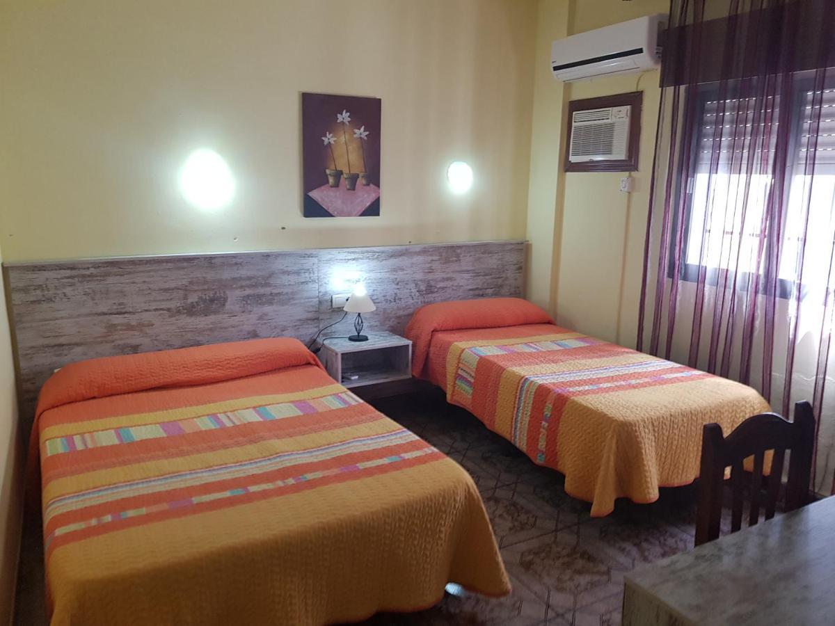Hostal Virgen Del Rocio Ronda Dış mekan fotoğraf