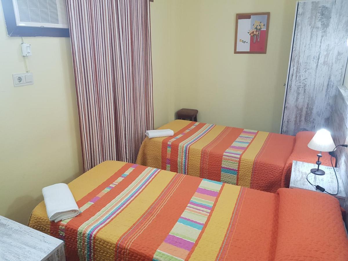 Hostal Virgen Del Rocio Ronda Dış mekan fotoğraf
