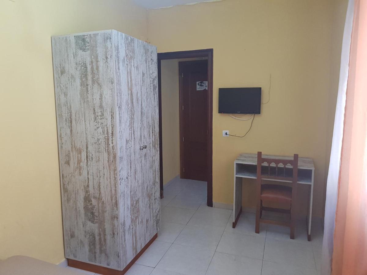 Hostal Virgen Del Rocio Ronda Dış mekan fotoğraf