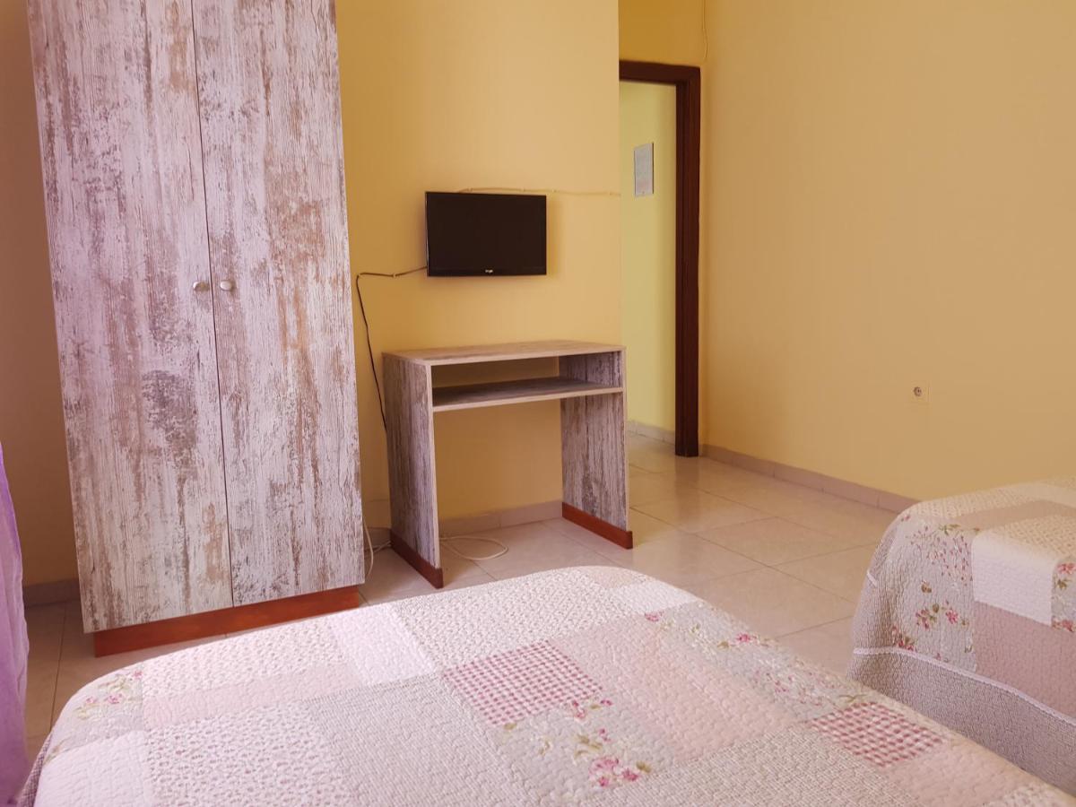 Hostal Virgen Del Rocio Ronda Dış mekan fotoğraf
